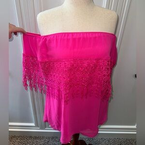 Pink off the shoulder “Sage” brand mini dress. Size small.